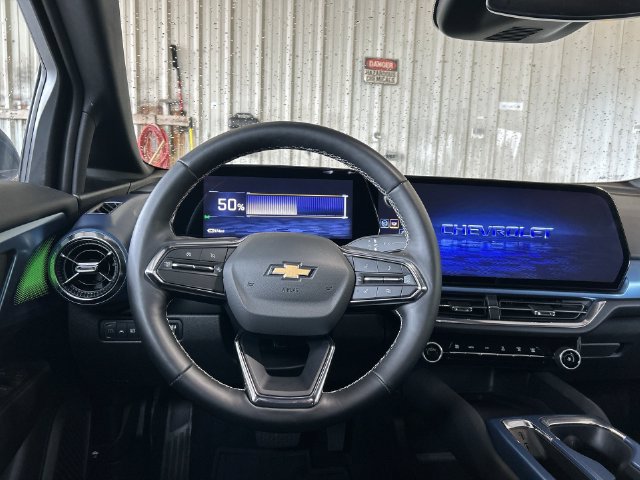 Used 2024 Chevrolet Equinox EV LT w/ LPO, Blackout Package FWD image 10