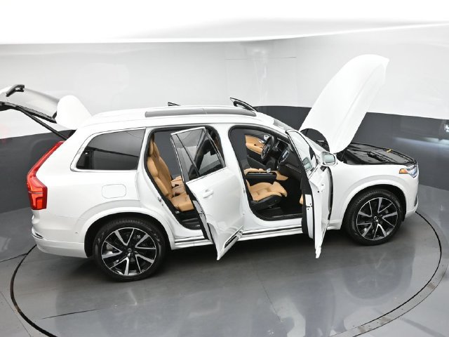 Used 2024 Volvo XC90 B6 Ultimate w/ Protection Package AWD/4WD image 49