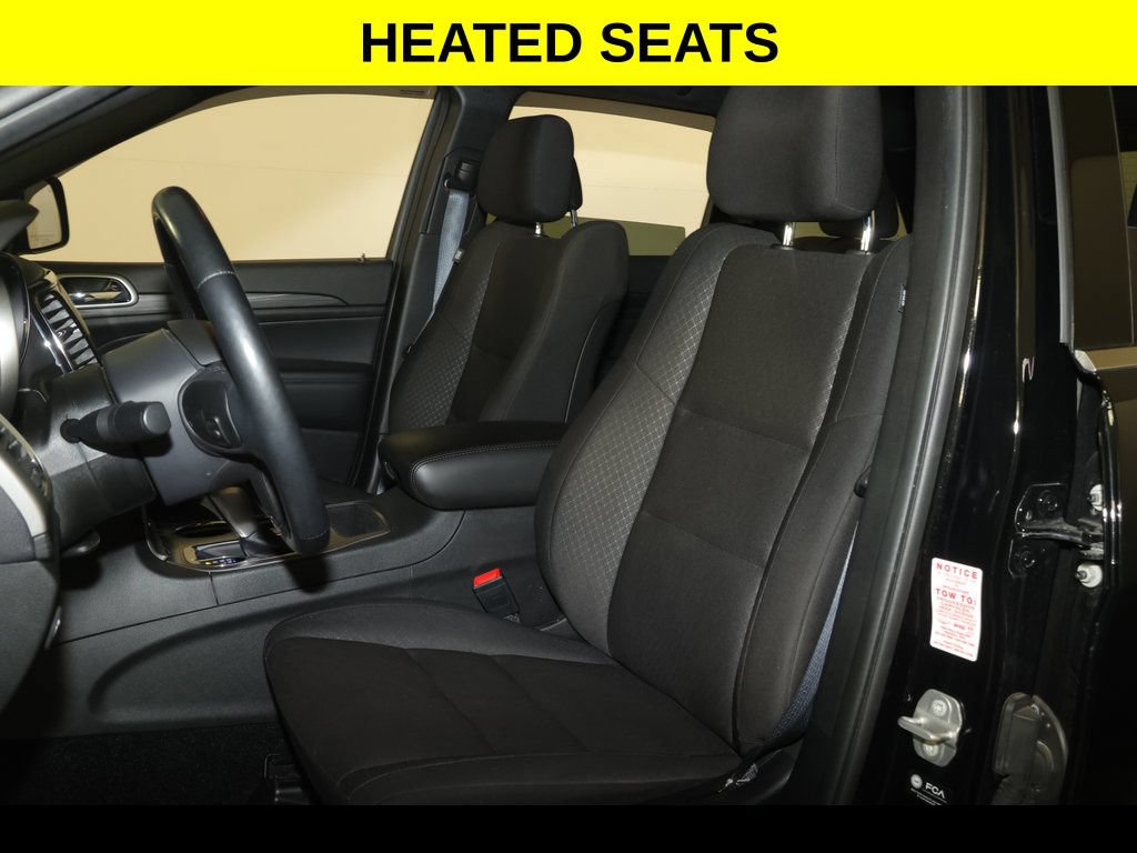 Used 2022 Jeep Grand Cherokee Laredo E w/ Security & Convenience Group AWD/4WD image 2