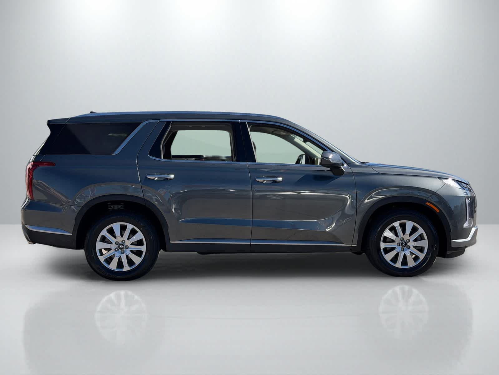 Used 2024 Hyundai Palisade SEL FWD image 8