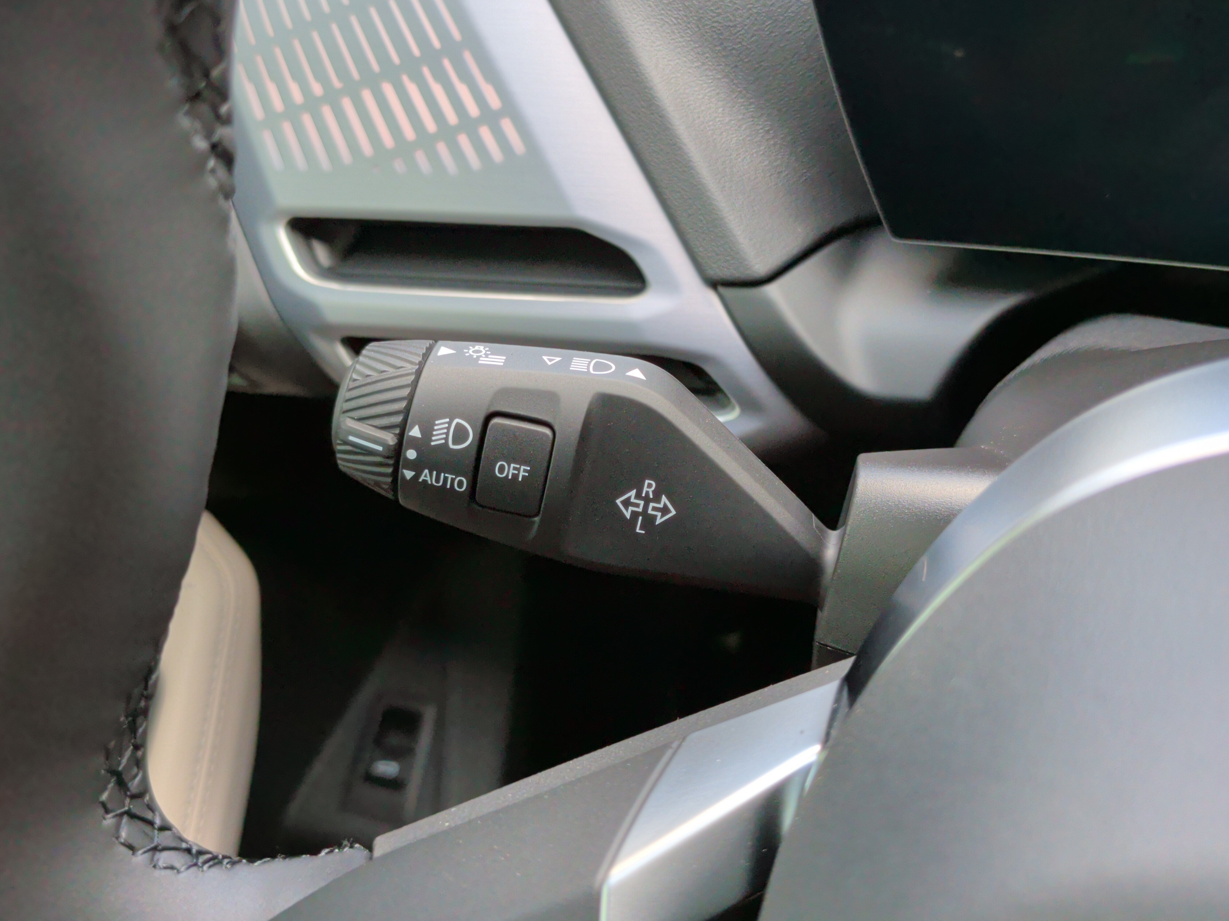 New 2026 BMW 228i w/ Technology Package FWD image 24