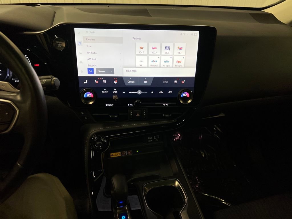 Used 2024 Lexus NX 350h AWD w/ Vision Package image 18