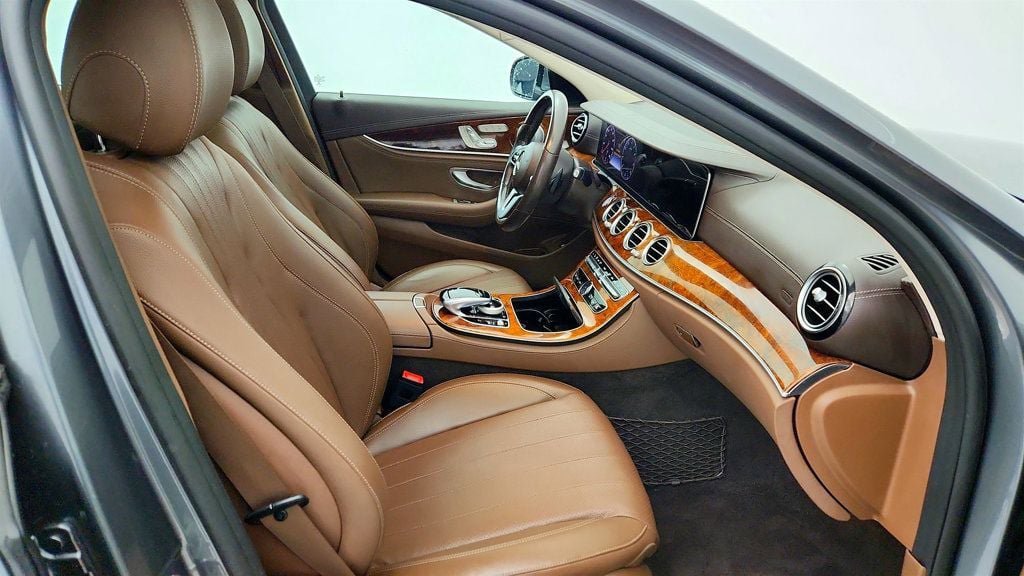 Used 2020 Mercedes-Benz E 450 4MATIC Wagon image 26
