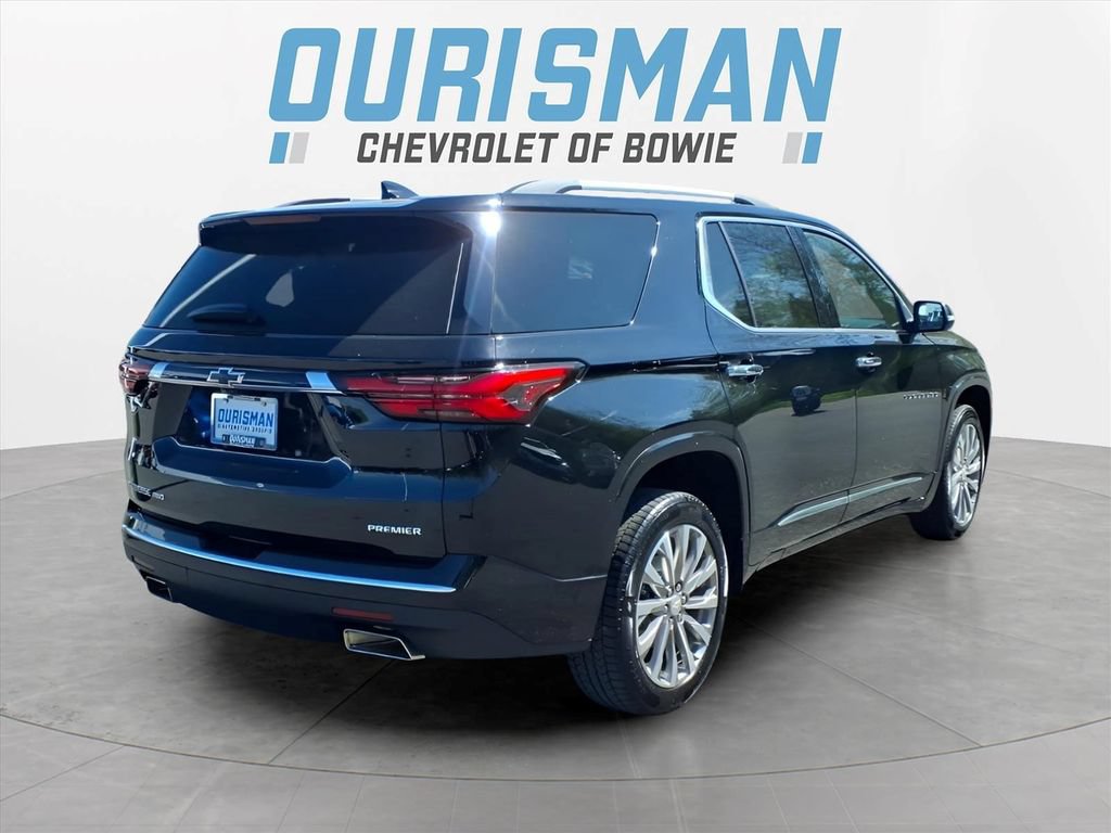 Used 2023 Chevrolet Traverse Premier AWD/4WD image 3
