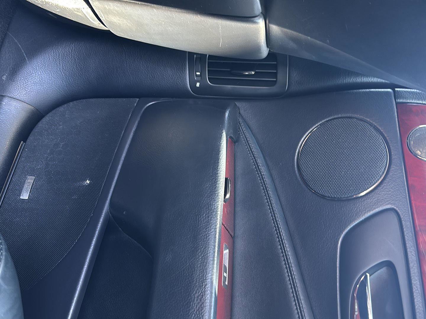 Used 2011 Lexus LS 460 AWD w/ Luxury Value Edition image 37