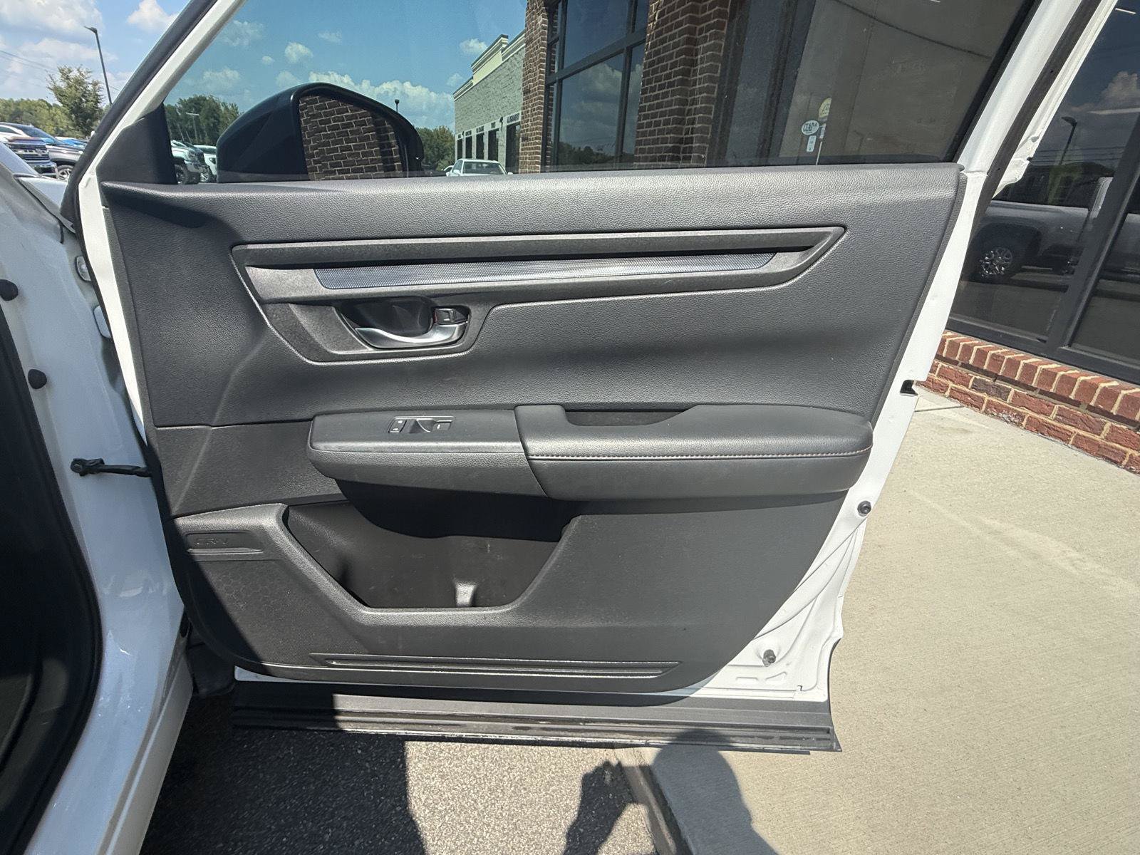 Used 2025 Honda CR-V Sport image 21