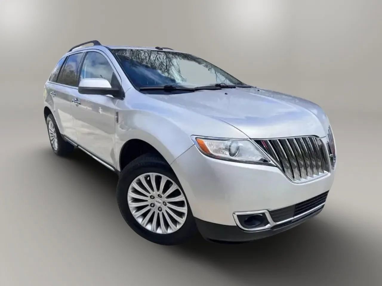 Used 2017 Lincoln MKC Reserve w/ Lincoln MKC Climate Package FWD image 5