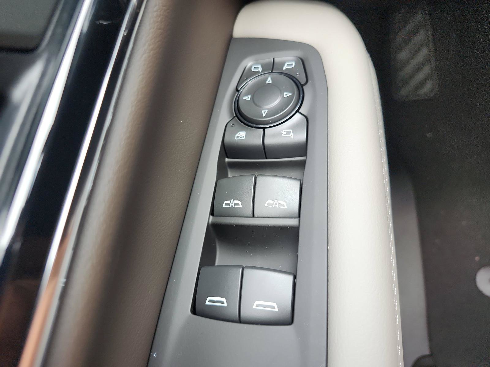 New 2026 GMC Yukon XL Elevation w/ Elevation Premium Package RWD image 26