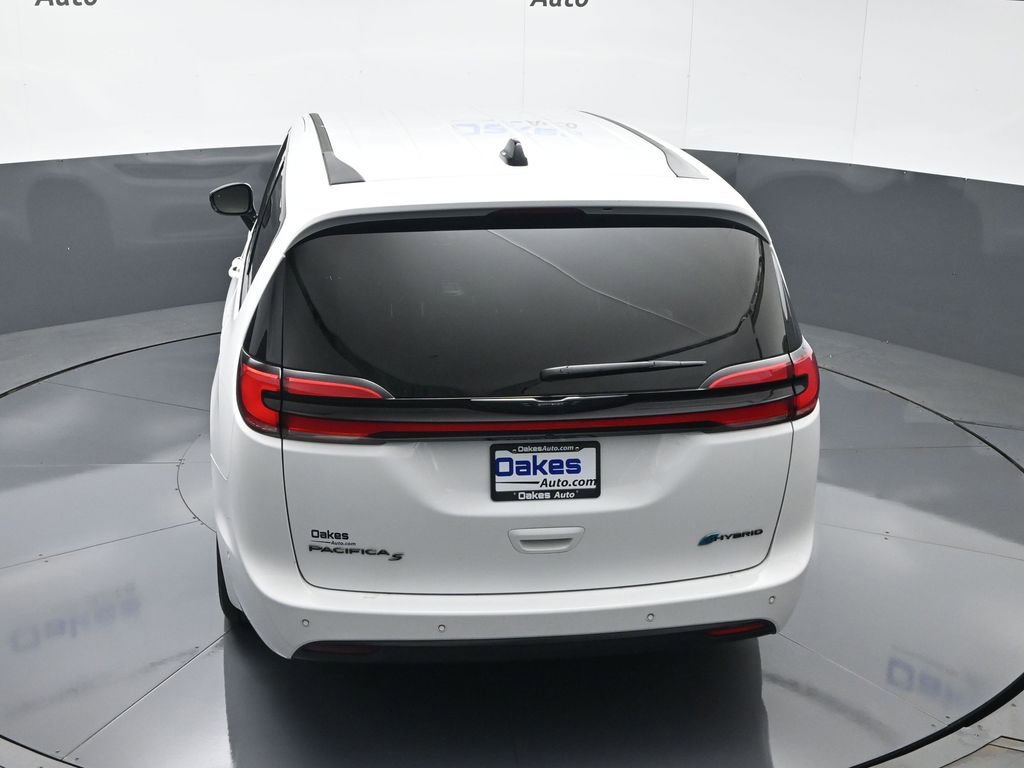 Used 2024 Chrysler Pacifica Select image 52