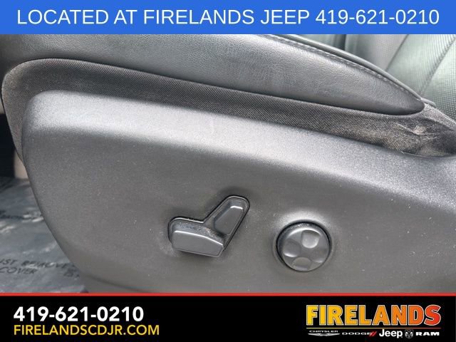 Used 2020 Chrysler Pacifica Limited image 21