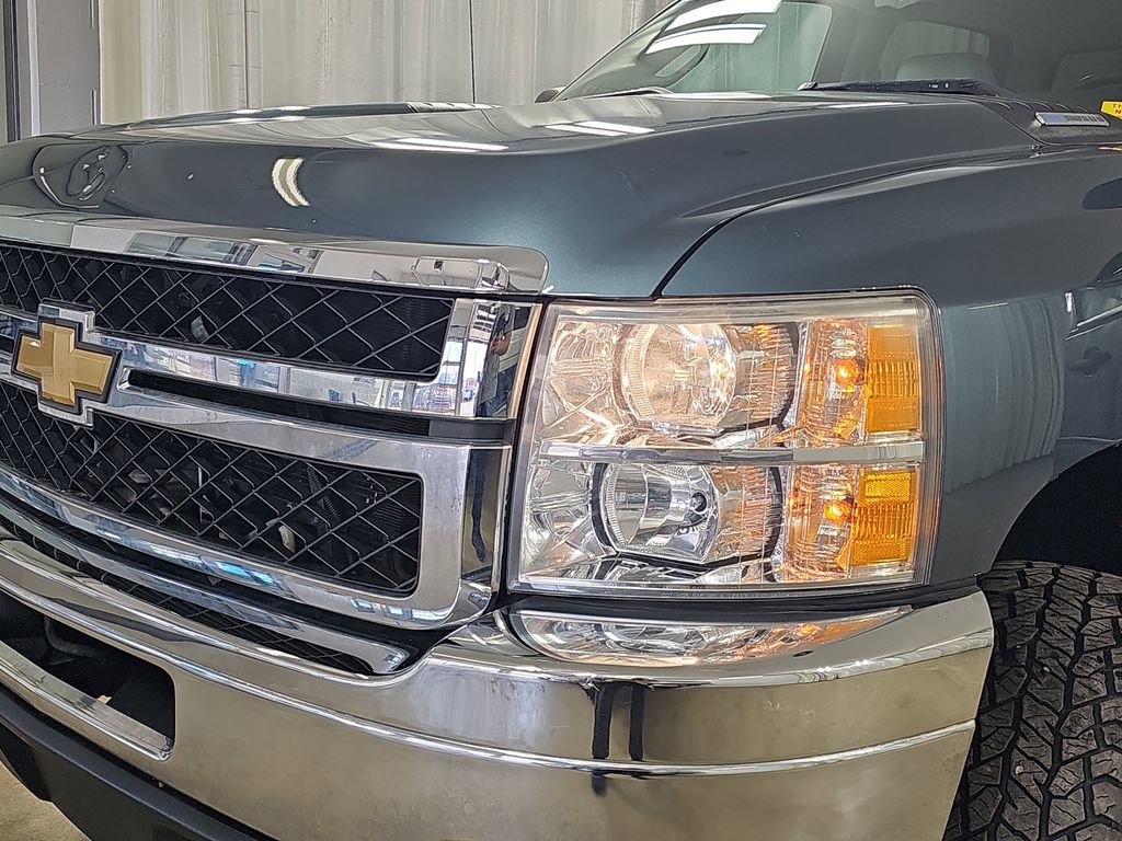 Used 2011 Chevrolet Silverado 2500 LT w/ Interior Plus Package image 34
