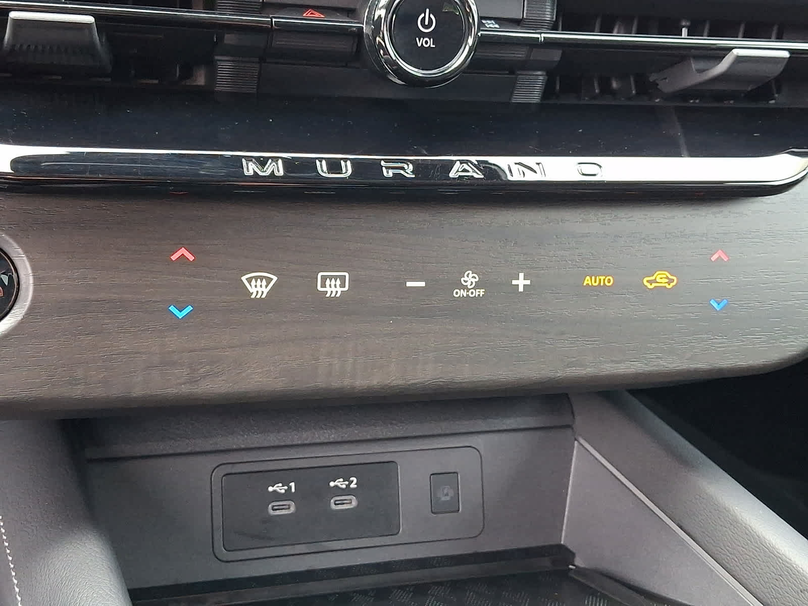 Used 2025 Nissan Murano SV AWD/4WD image 18
