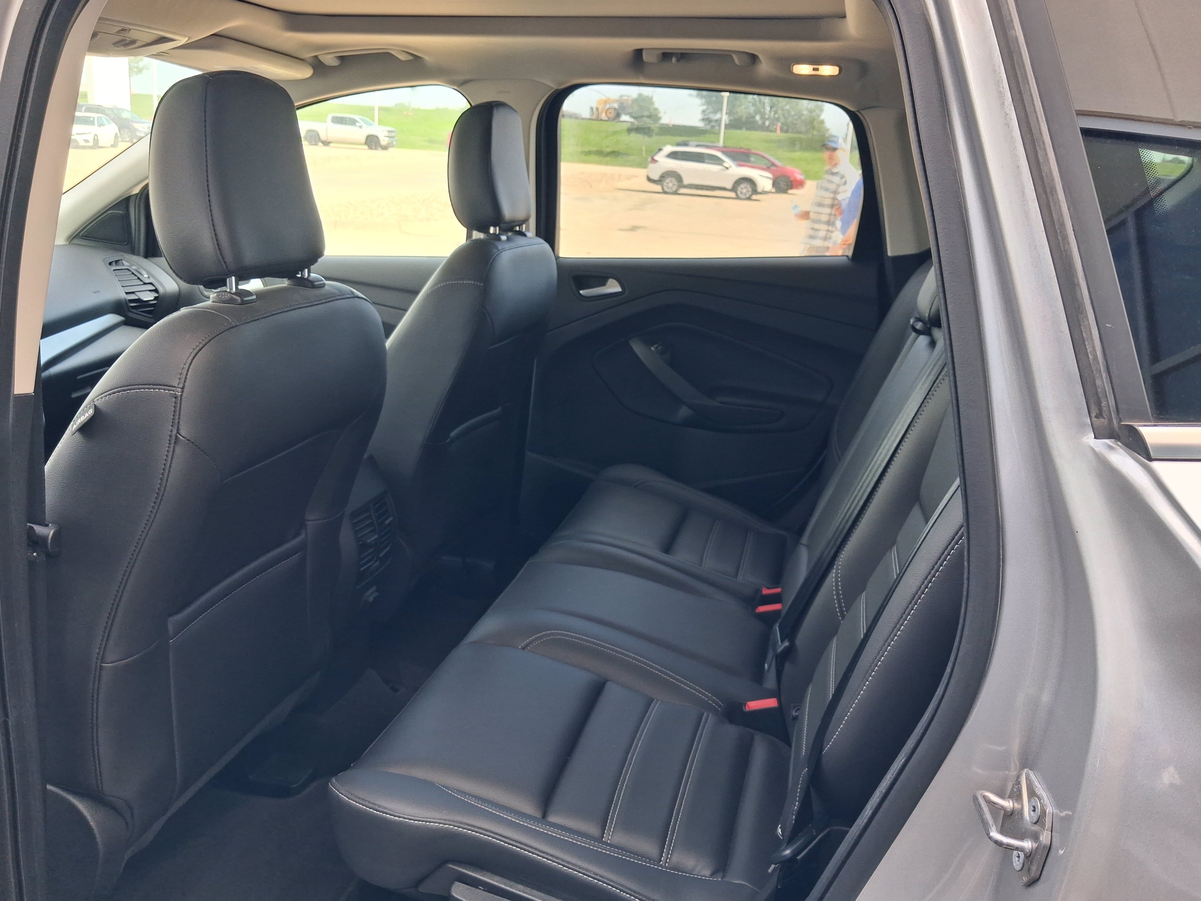 Used 2019 Ford Escape SEL FWD image 9