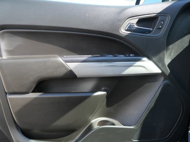 Used 2021 Chevrolet Colorado LT AWD/4WD image 12