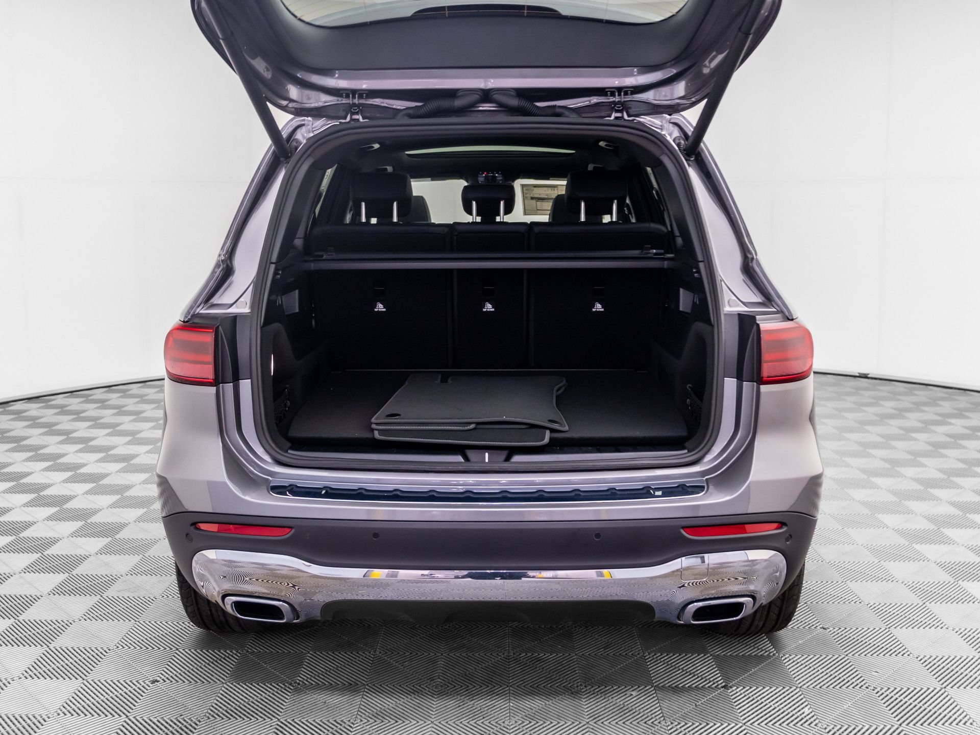 New 2026 Mercedes-Benz GLB 250 4MATIC image 28