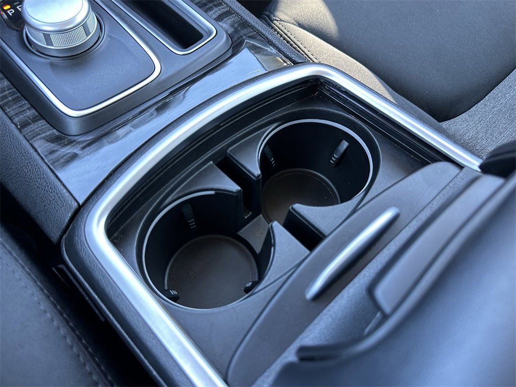 Certified 2022 Chrysler 300 Touring image 27