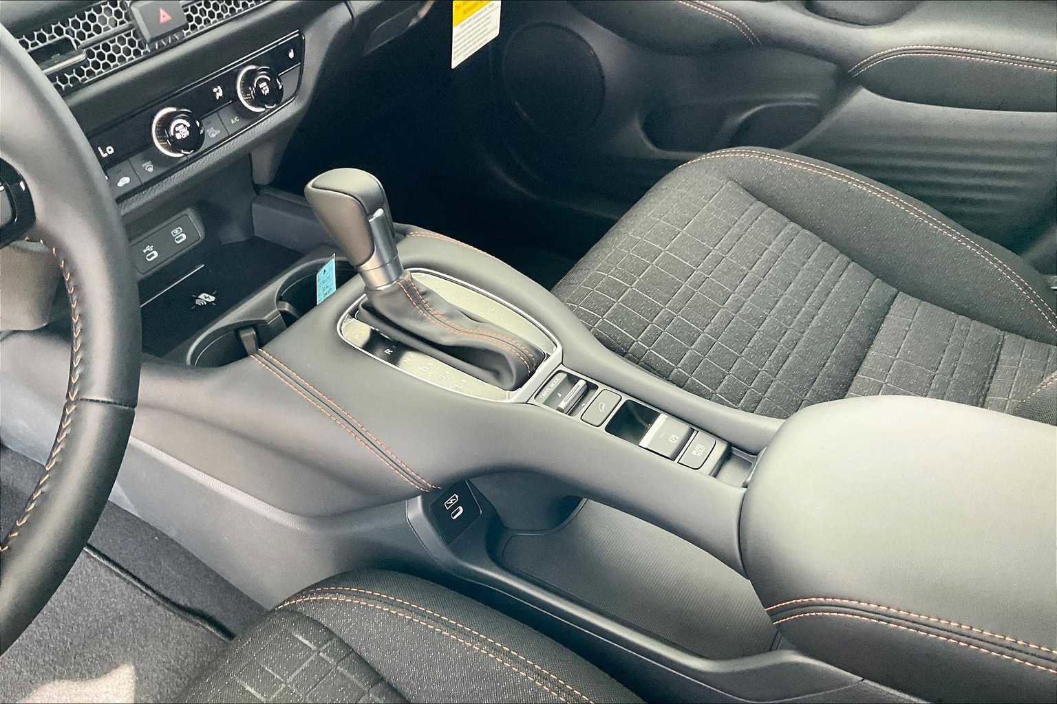 New 2026 Honda HR-V Sport image 7