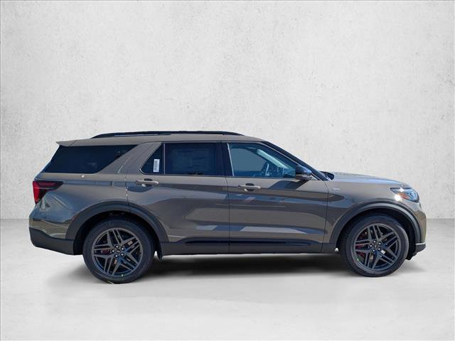 New 2026 Ford Explorer ST-Line w/ ST-Line Street Pack image 4