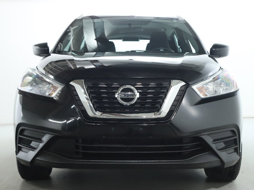 Used 2019 Nissan Kicks S image 5