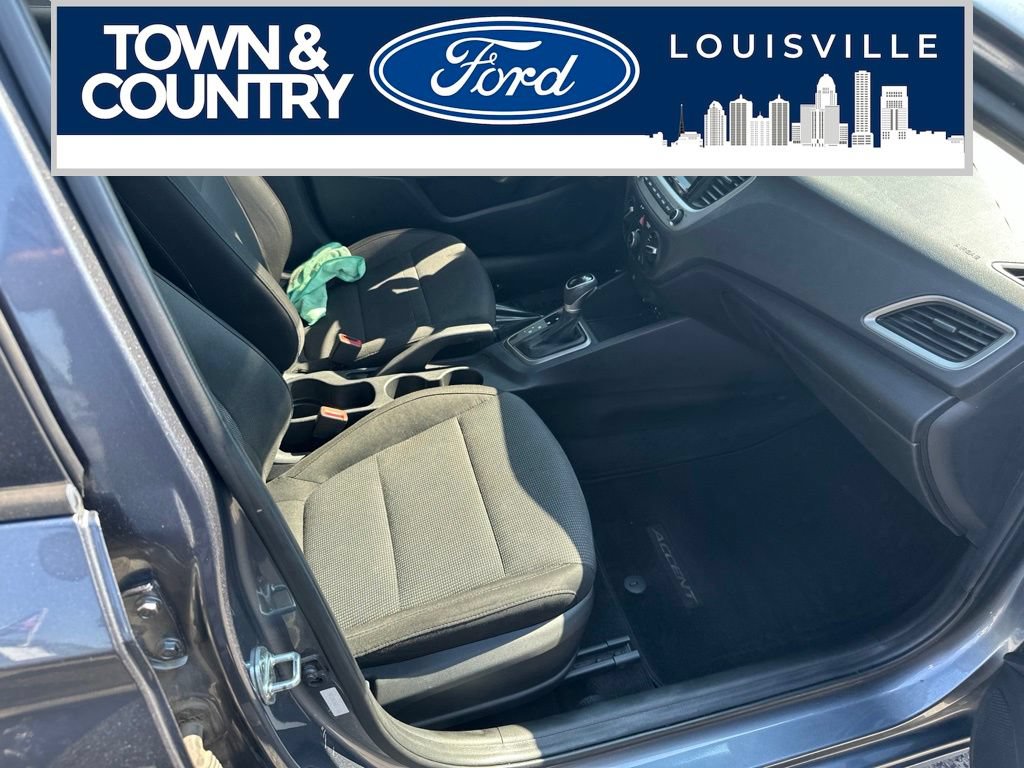 Used 2019 Hyundai Accent SE FWD image 21