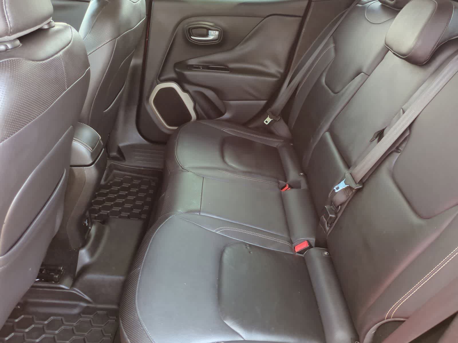 Used 2015 Jeep Renegade Limited FWD image 19