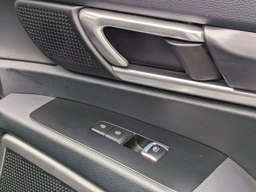 Used 2025 Kia Telluride S image 34