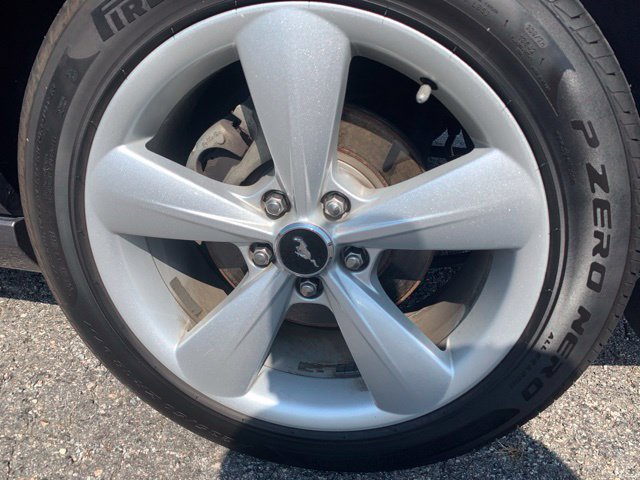 Used 2013 Ford Mustang GT RWD image 24