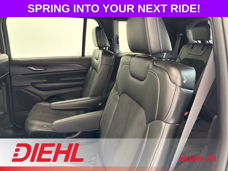 Used 2024 Jeep Grand Cherokee L Altitude image 19