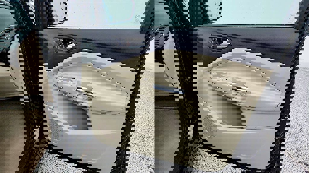 Used 2016 Ford Escape Titanium image 26