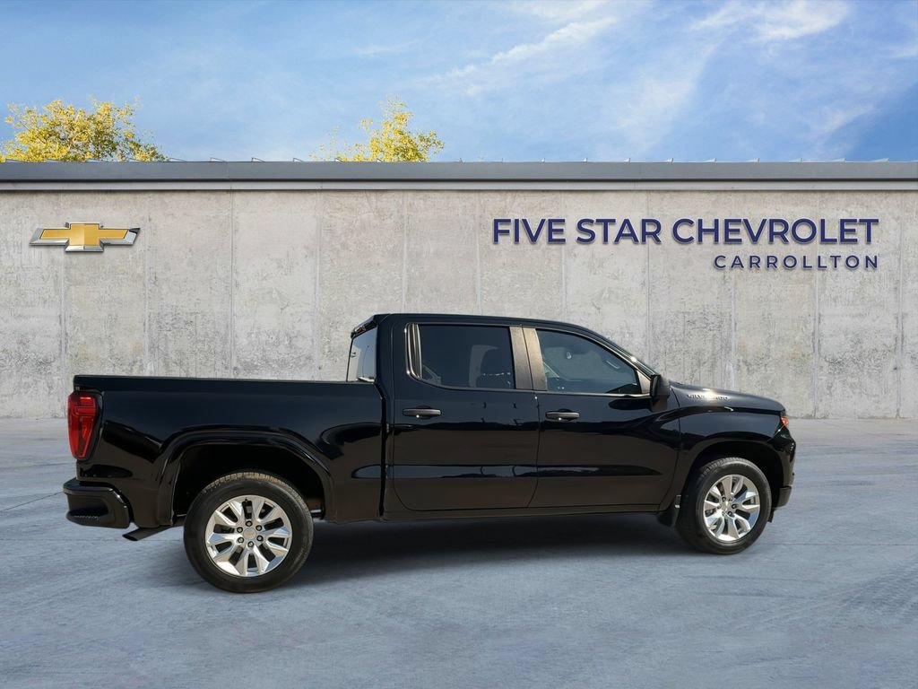 Used 2024 Chevrolet Silverado 1500 Custom RWD image 2
