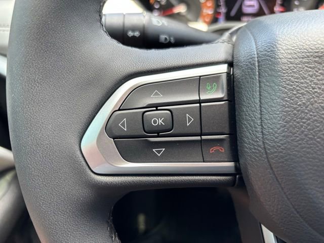 Used 2025 Jeep Compass Limited image 22