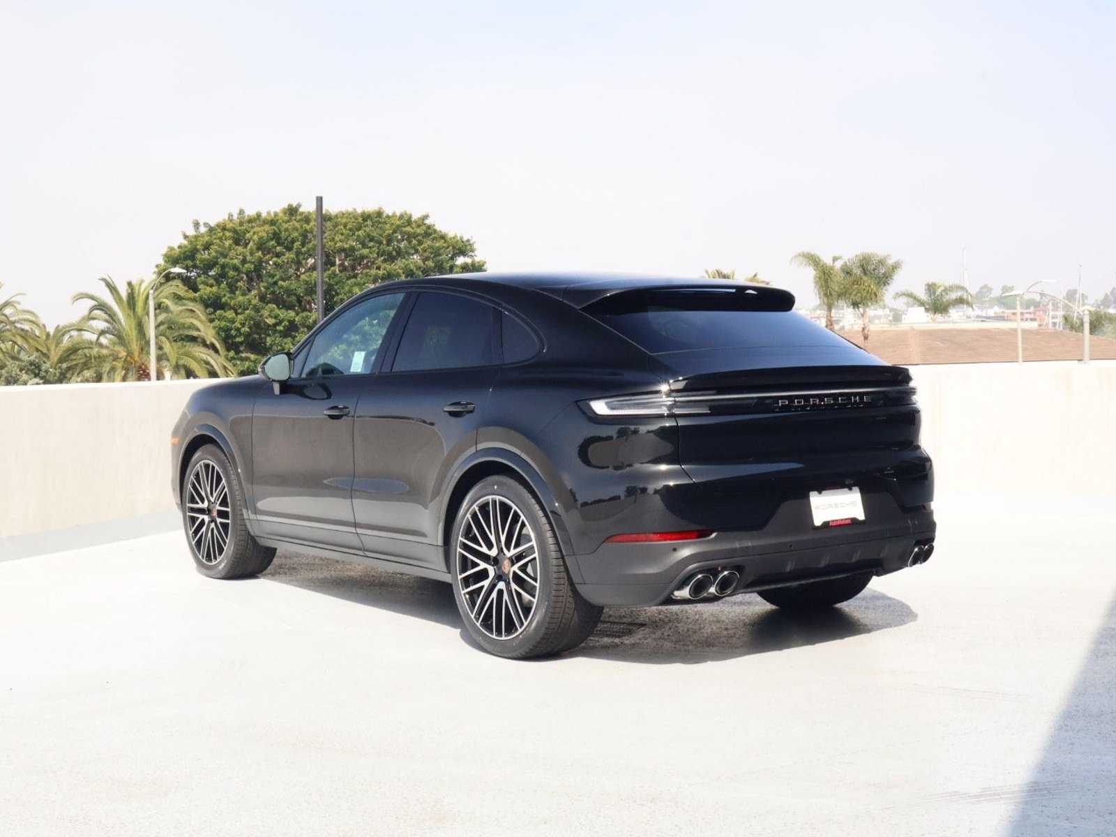 New 2026 Porsche Cayenne Coupe AWD/4WD image 3