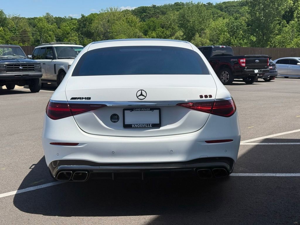 Used 2024 Mercedes-Benz S 63 AMG S w/ Carbon Fiber Exterior Package image 9