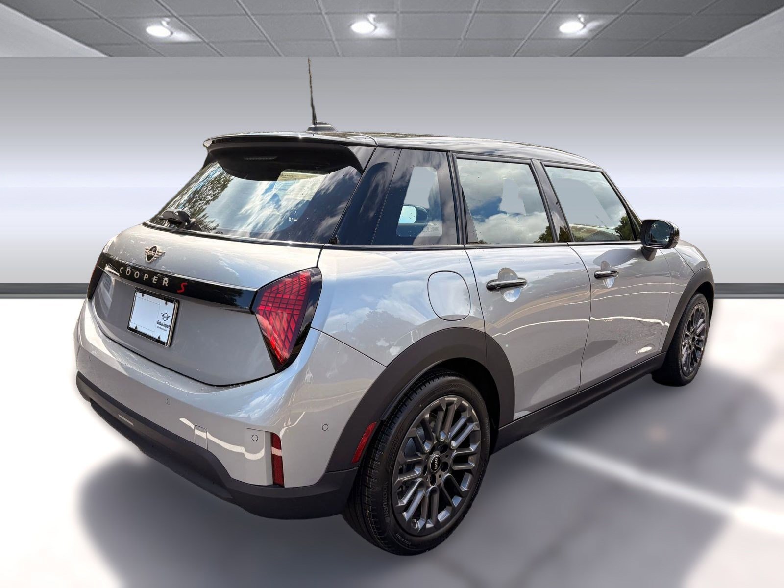 New 2026 MINI Cooper S image 9