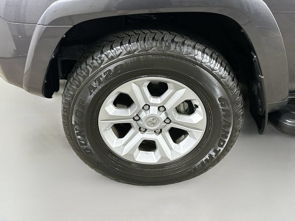 Used 2023 Toyota 4Runner SR5 Premium w/ Moonroof Package AWD/4WD image 8