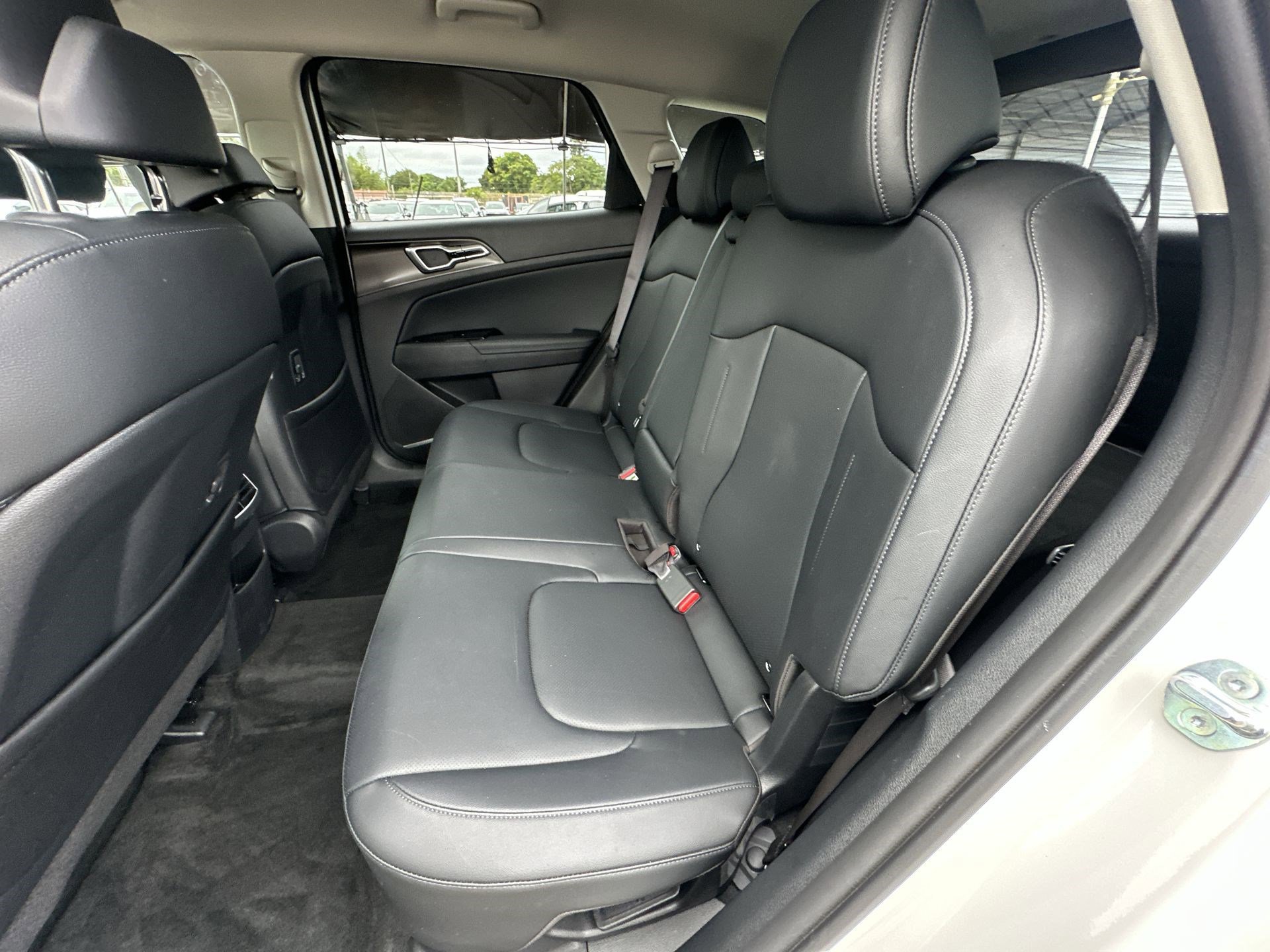 Used 2023 Kia Sportage EX image 26