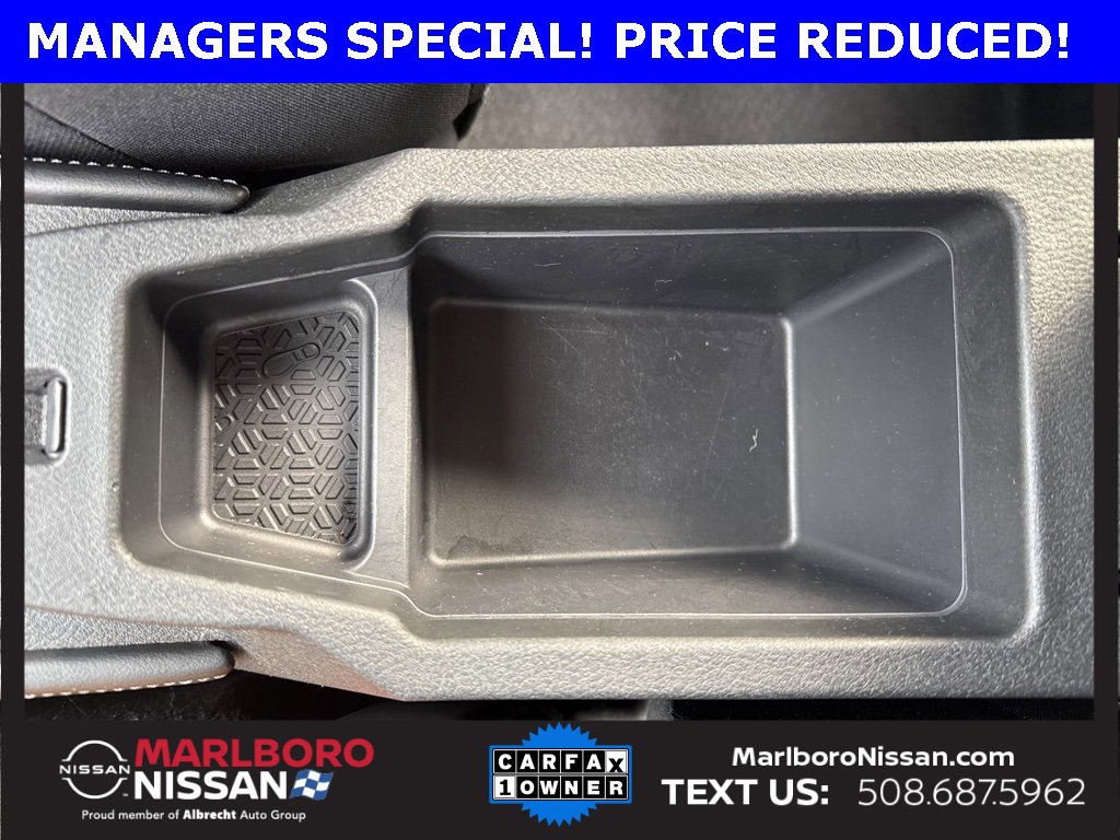 Used 2023 Nissan Kicks SR image 27