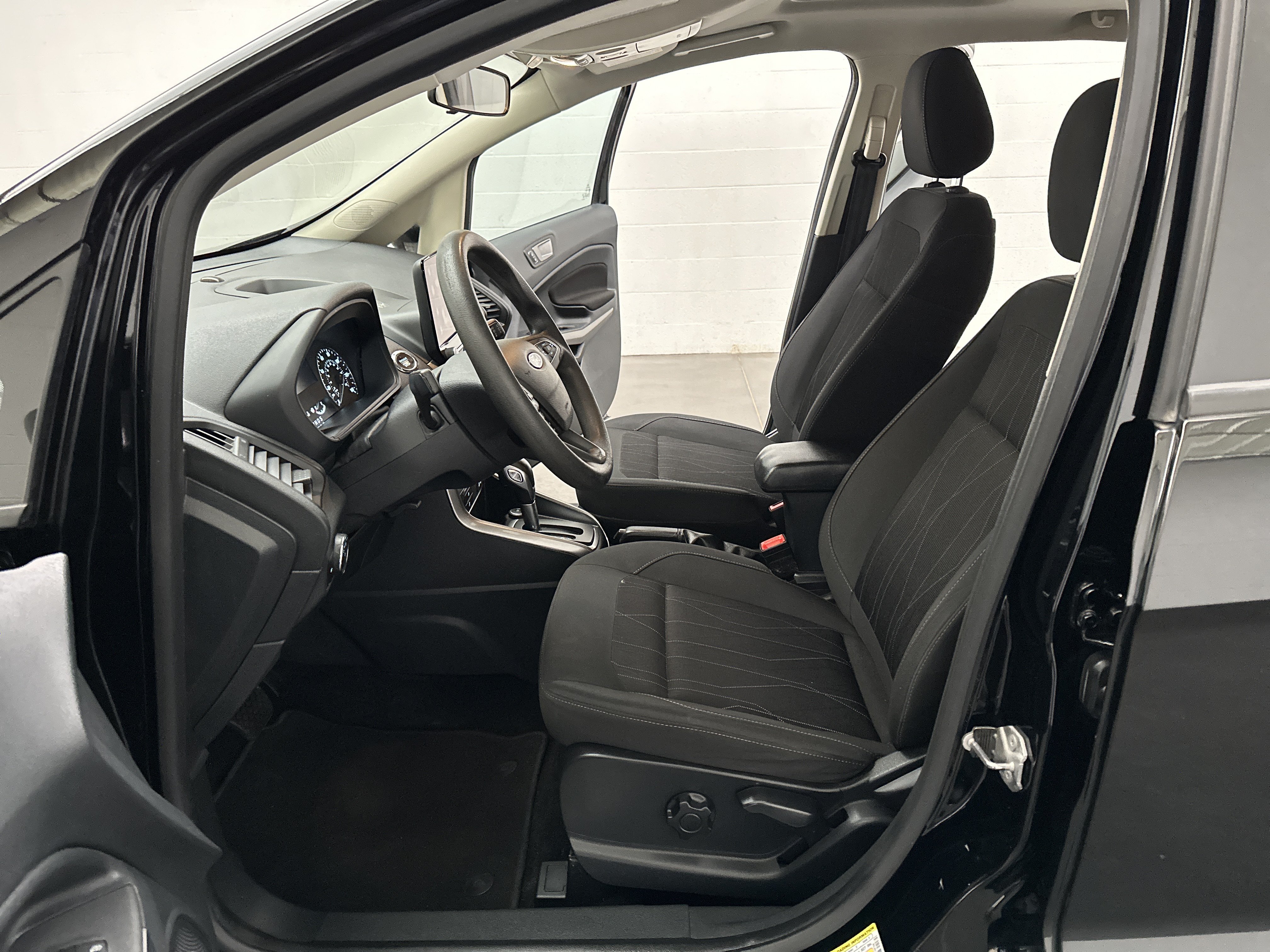 Used 2021 Ford EcoSport SE AWD/4WD image 17