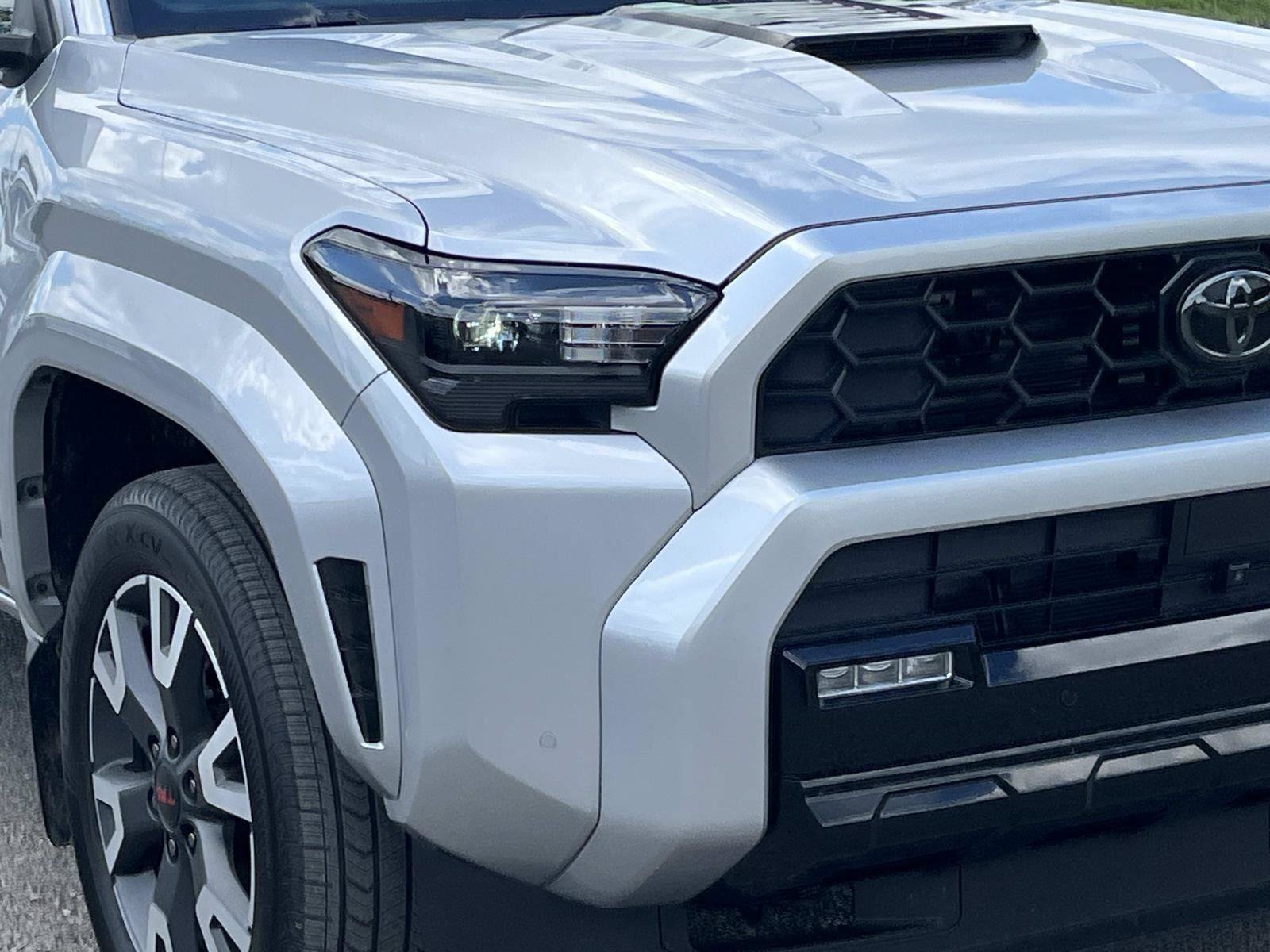 Used 2025 Toyota 4Runner TRD Sport Premium w/ Tow Technology Package AWD/4WD image 9