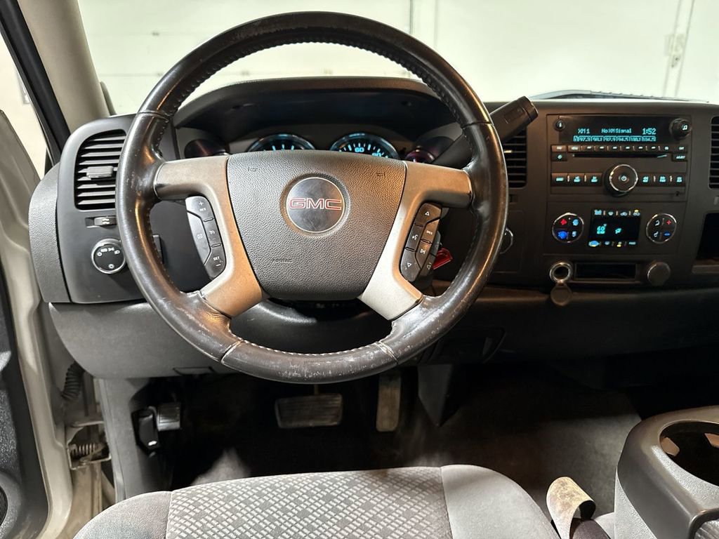 Used 2008 GMC Sierra 1500 SLE w/ Power Pack Plus AWD/4WD image 11