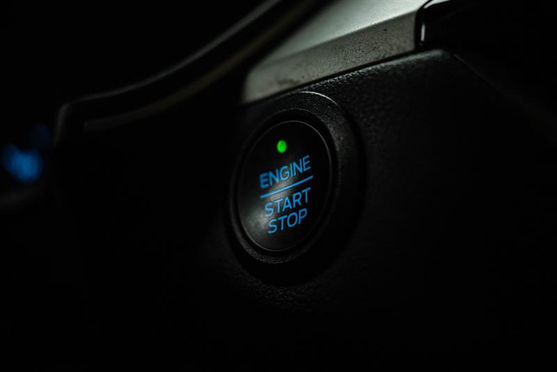 Used 2022 Ford Escape SE w/ SE Sport Appearance Package image 19