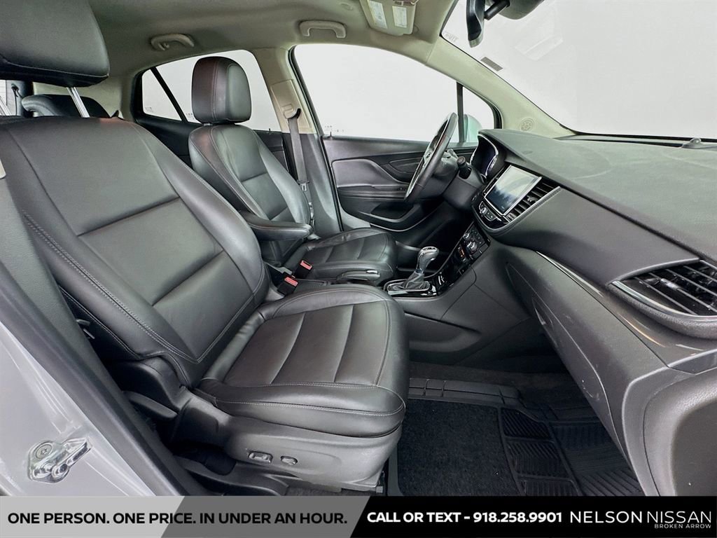 Used 2017 Buick Encore Essence FWD image 26