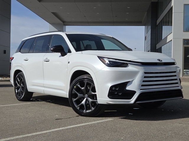 New 2026 Lexus TX 500h AWD image 2