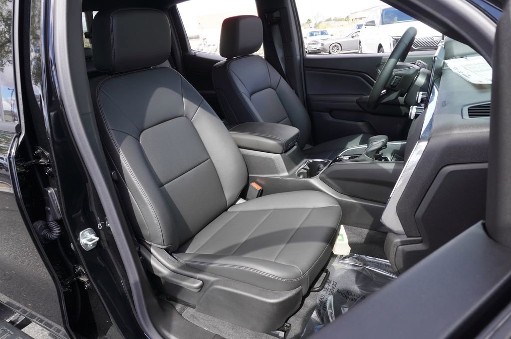 New 2026 GMC Canyon Elevation w/ Convenience Package image 13