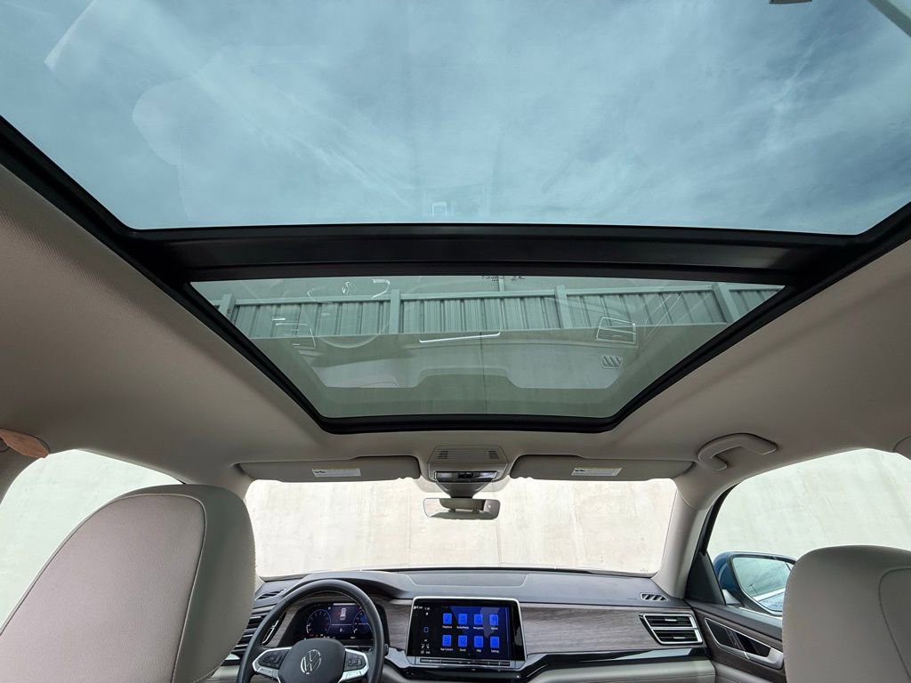 Certified 2025 Volkswagen Atlas SEL image 16