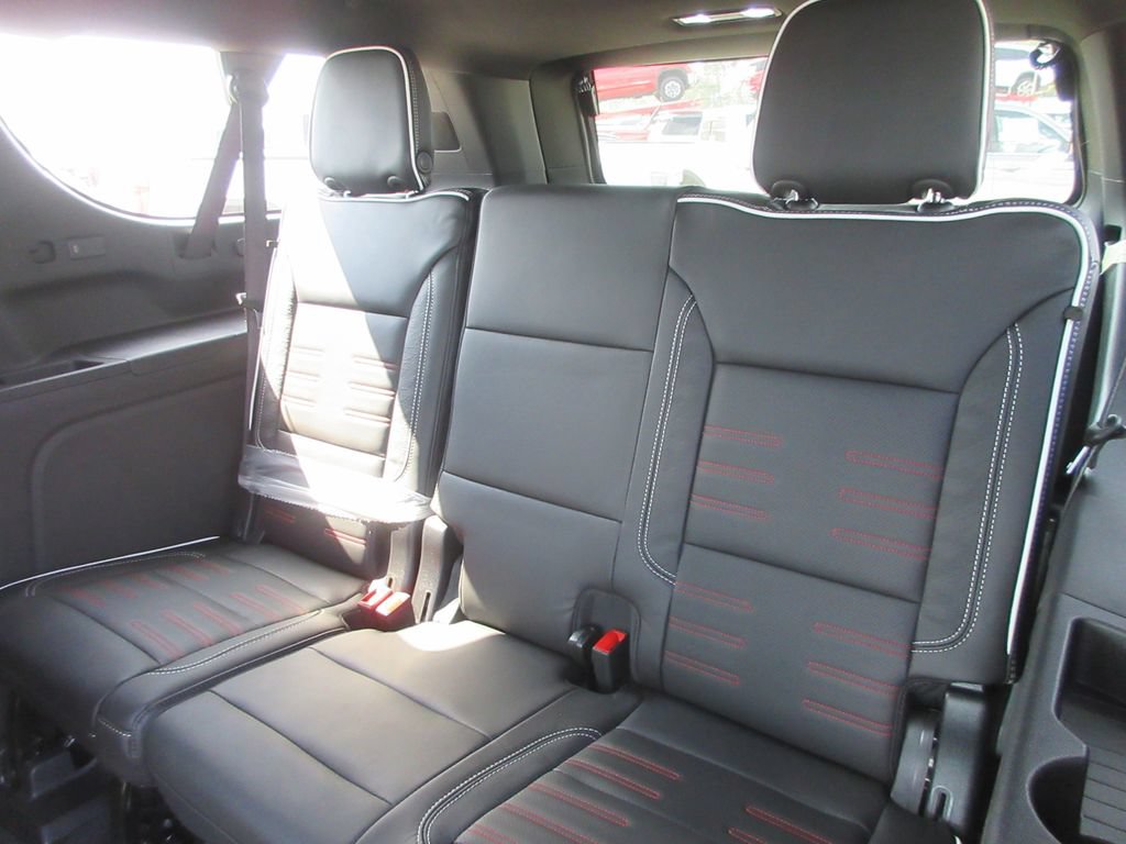 New 2026 GMC Yukon XL AT4 Ultimate AWD/4WD image 13