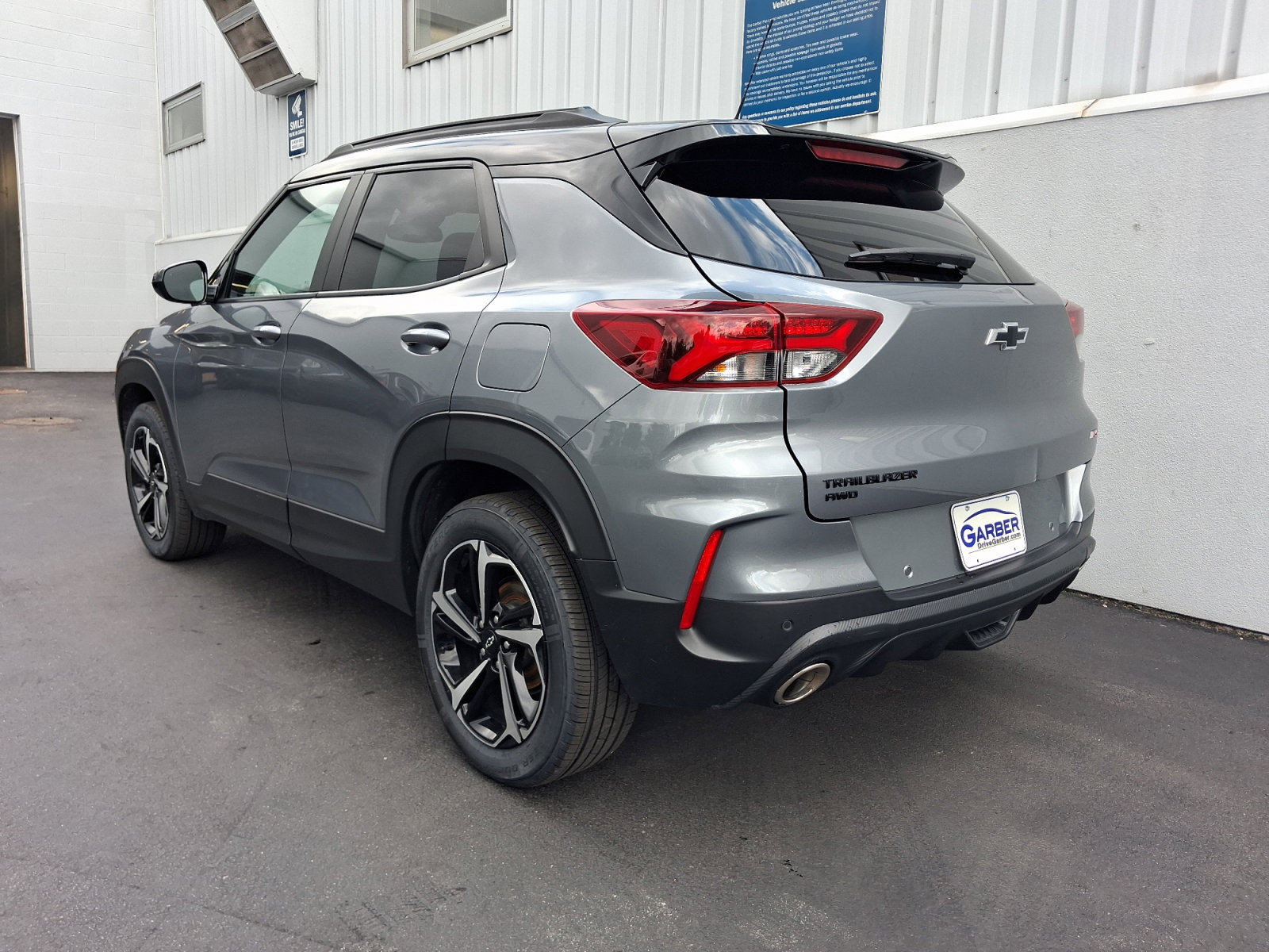Used 2022 Chevrolet TrailBlazer RS w/ Convenience Package AWD/4WD image 3