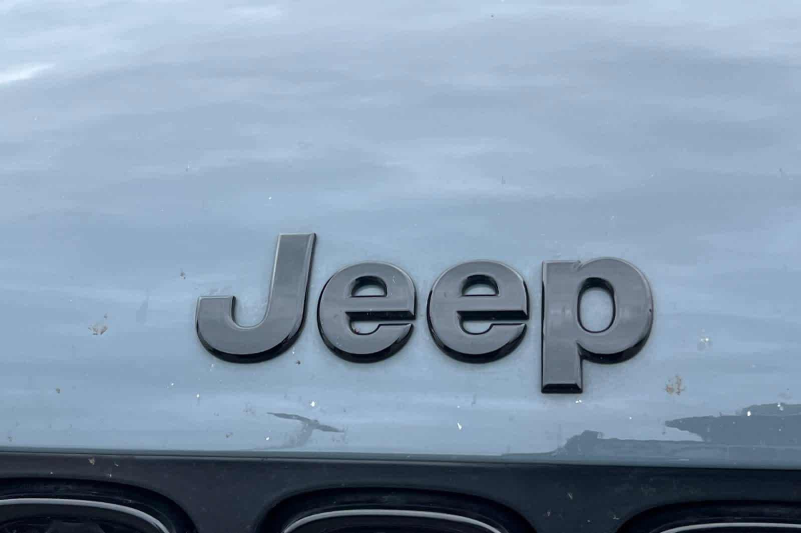 Used 2018 Jeep Renegade Altitude FWD image 13