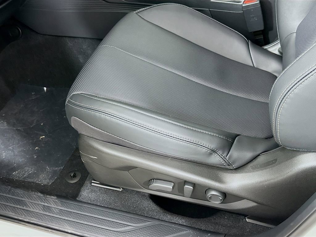New 2026 Subaru Outback Limited image 25