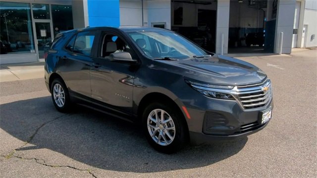 Certified 2022 Chevrolet Equinox LS image 2